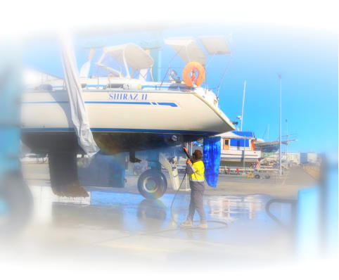 All power boat owners and family are welcome - Glenelg Yacht Club